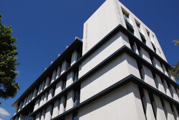 Caixa Ontinyent absorbe dos de sus sociedades participadas para ahorrar costes