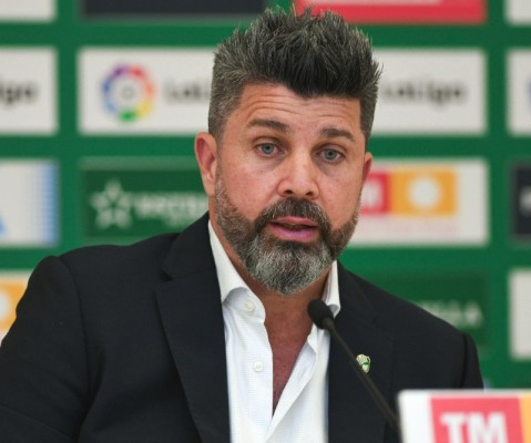 Seis entrenadores en un año
