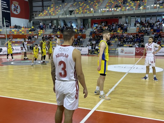 El Odilo Cartagena logra su tercer triunfo en la Liga LEB Plata con un 70-66 ante el Salou
