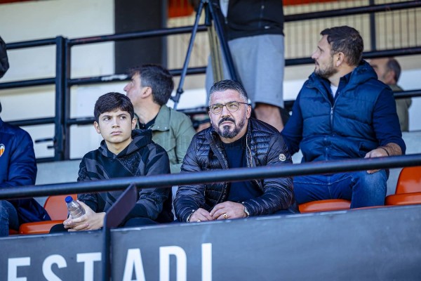 Gattuso contempla en Paterna la goleada del VCF Mestalla