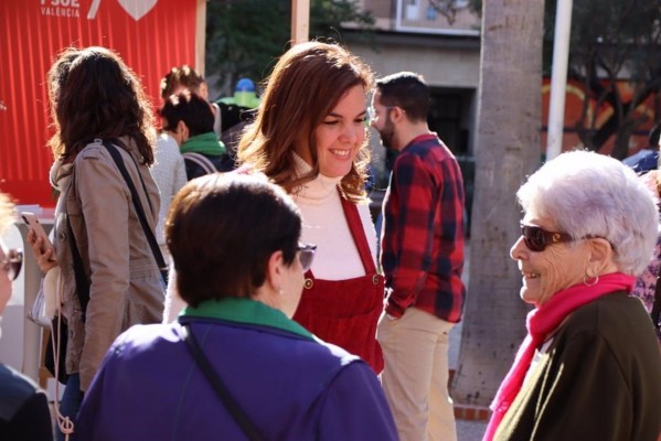 Sandra Gómez inicia en el barrio de Torrefiel su espacio de 