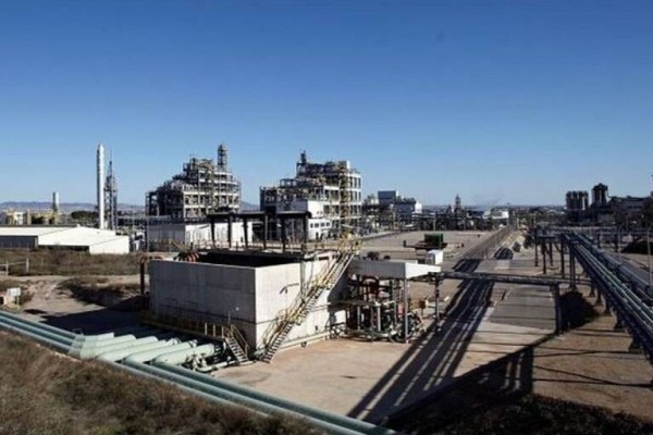 Los trabajadores de Sabic temen el cierre de la fábrica de Cartagena y hablan de deslocalización