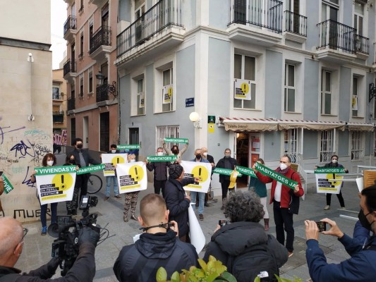 Compromís insiste en una moratoria de apartamentos turísticos en edificios enteros