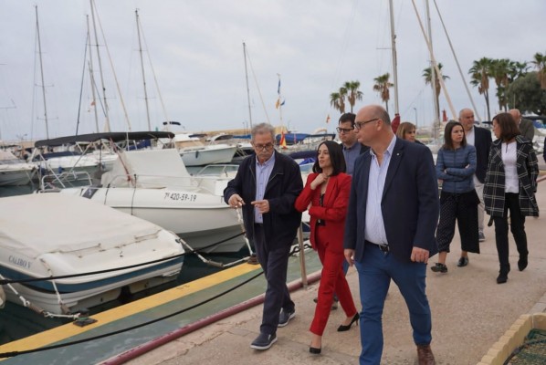 La Generalitat prorroga la concesión al Club Náutico de la Vila y fija una inversión de 2 millones para la modernización del puerto
