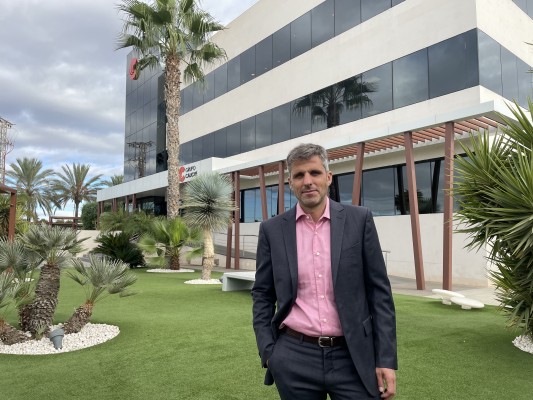 Caliche refuerza su equipo directivo con Diego Llamas