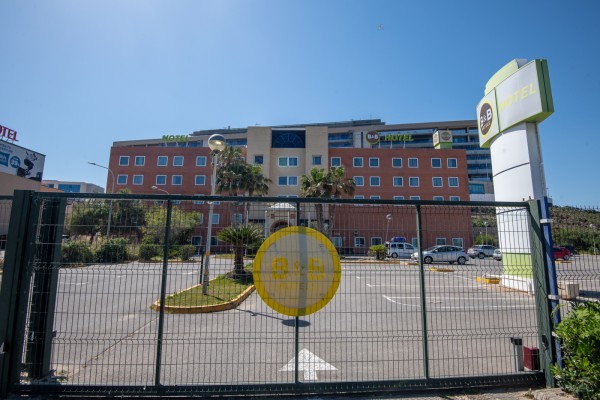 La promotora del nuevo B&B de Alicante prende la mecha para construir el primer hotel en El Espartal 