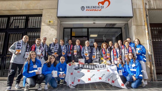 El Valencia CF y Cruz Roja CV vuelven a unir fuerzas en pro de la infancia
