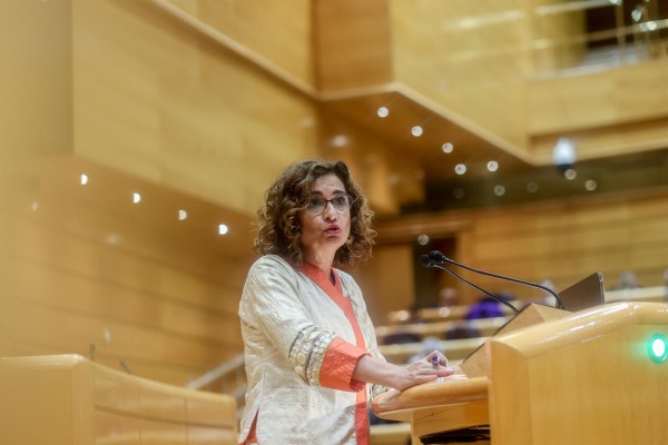 El Congreso aprueba excluir a las reguladas del impuesto energético y que solo afecte a la actividad en España