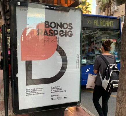 Los bonos consumo de San Vicente generan en un mes 2.080.000 
euros de ventas en 140 comercios