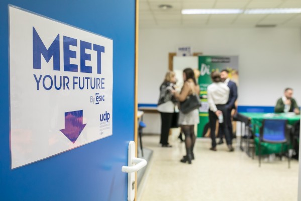 El Foro de Empleo de Esic Valencia reúne a más de 1500 personas
