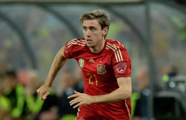La CNMV, a un paso de autorizar la sicav del exfutbolista navarro Nacho Monreal