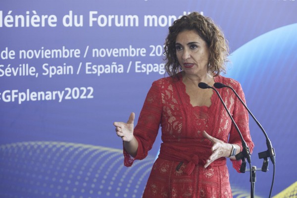 El Gobierno levanta los vetos a las enmiendas a los impuestos a banca, energéticas y fortunas
