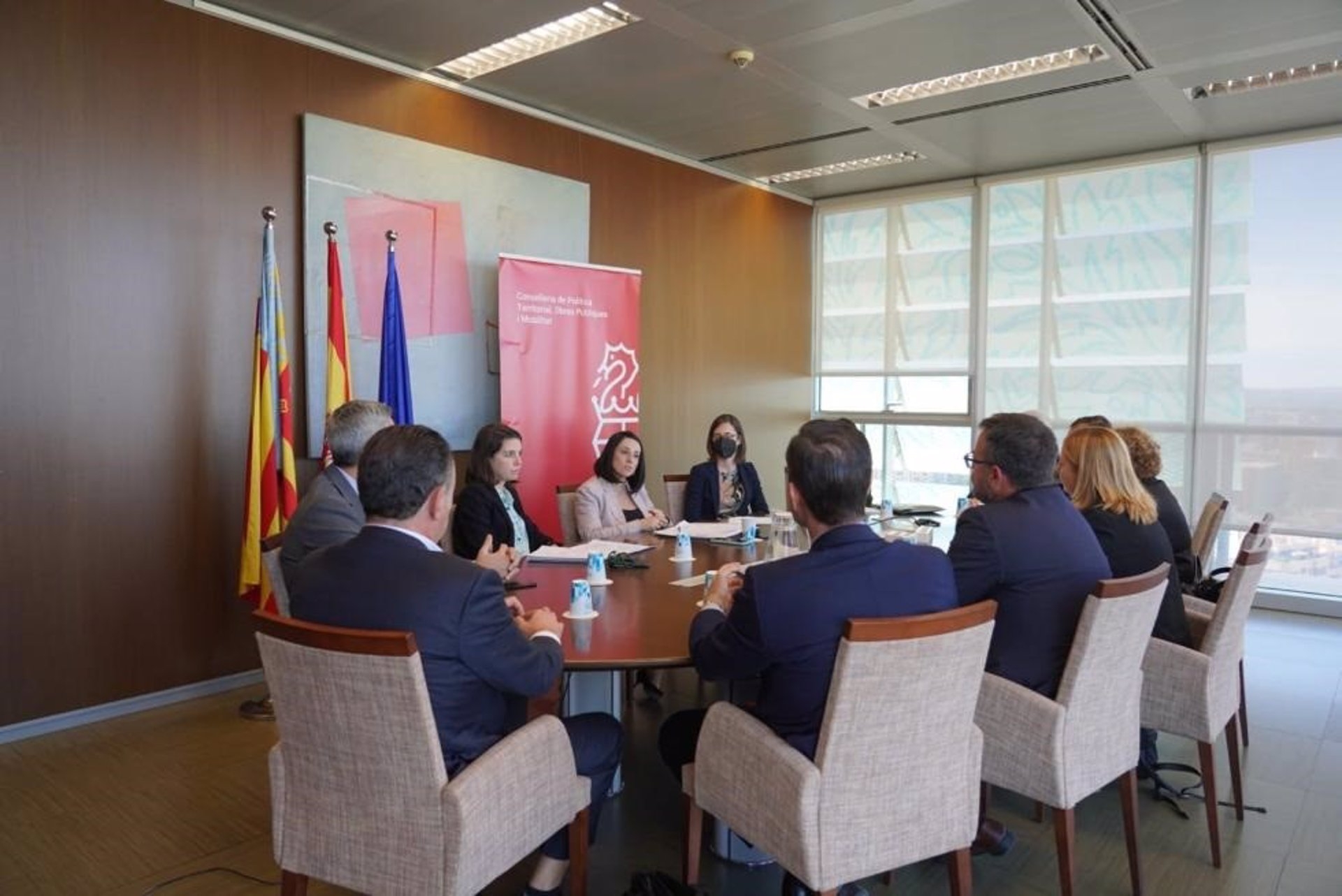 El Consell lanza ayudas por 3 millones para mitigar la inflación en el sector del autobús en carretera
