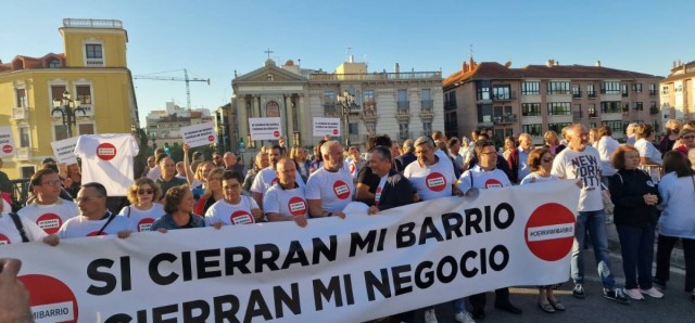 Los vecinos del Barrio de El Carmen no se rinden y convocan una gran manifestación para el sábado