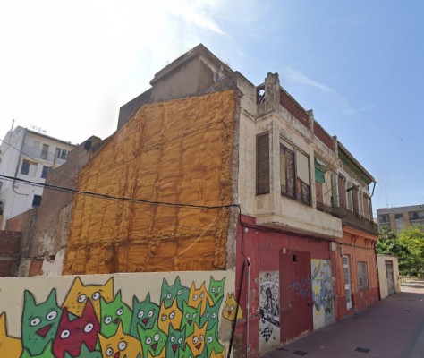 Generalitat y Ayuntamiento venden 17 inmuebles por 1,5 millones en el barrio del Cabanyal 