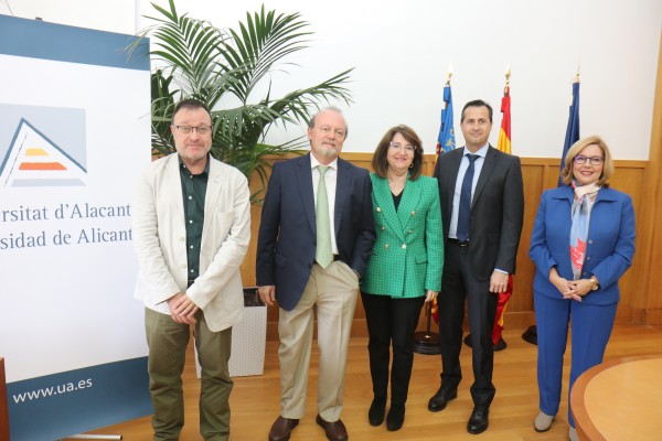 La Universidad de Alicante y Roche Farma crean una cátedra de avances en Inmunooncología
