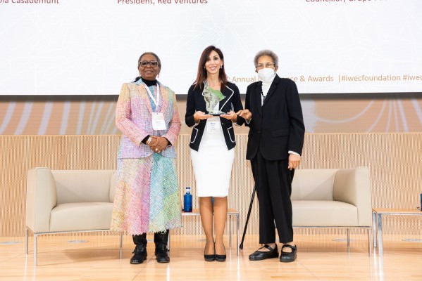 Miriam Fuertes, consejera del Grupo Fuertes, premiada por su labor como empresaria