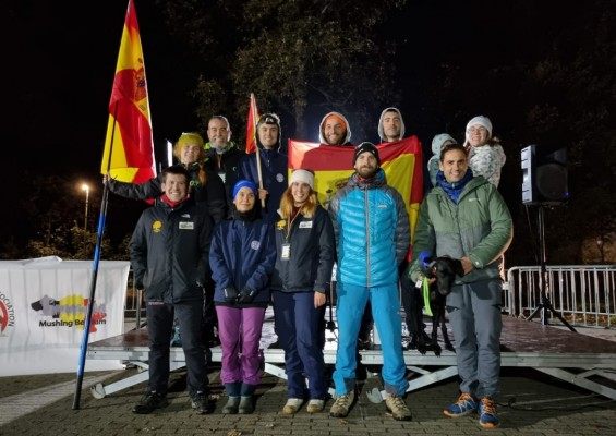 Oro del musher Moisés Valero en los mundiales WSA de razas nórdicas en Bélgica