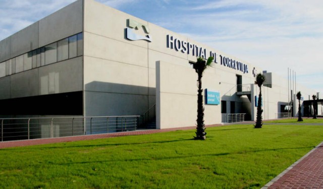 CCOO pide a Sanidad que subrogue al personal del laboratorio del Hospital de Torrevieja  
