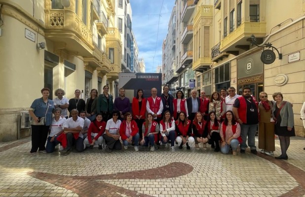 La Corredora acoge una exposición fotográfica sobre los 113 años de historia de Cruz Roja en Elche