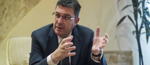Enric Morera pide una reforma constitucional sin marginar a los valencianos