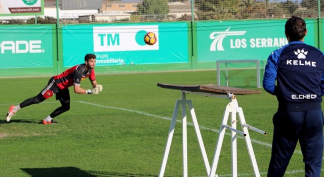Juan Carlos no entrena y Pelegrín y Nino se ejercitan al margen del grupo

