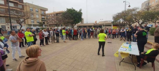 El Altet Decide denuncia la situación de su campo de fútbol y del centro social, sin cantina