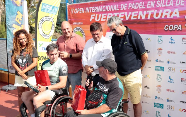 El primer torneo de España de pádel en silla internacional se cierra con el triunfo del valenciano Triviño y el navarro de Anta