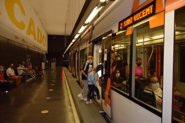 El tranvía desplazó en octubre a 1,2 millones de personas, un 24,7% más que en 2021