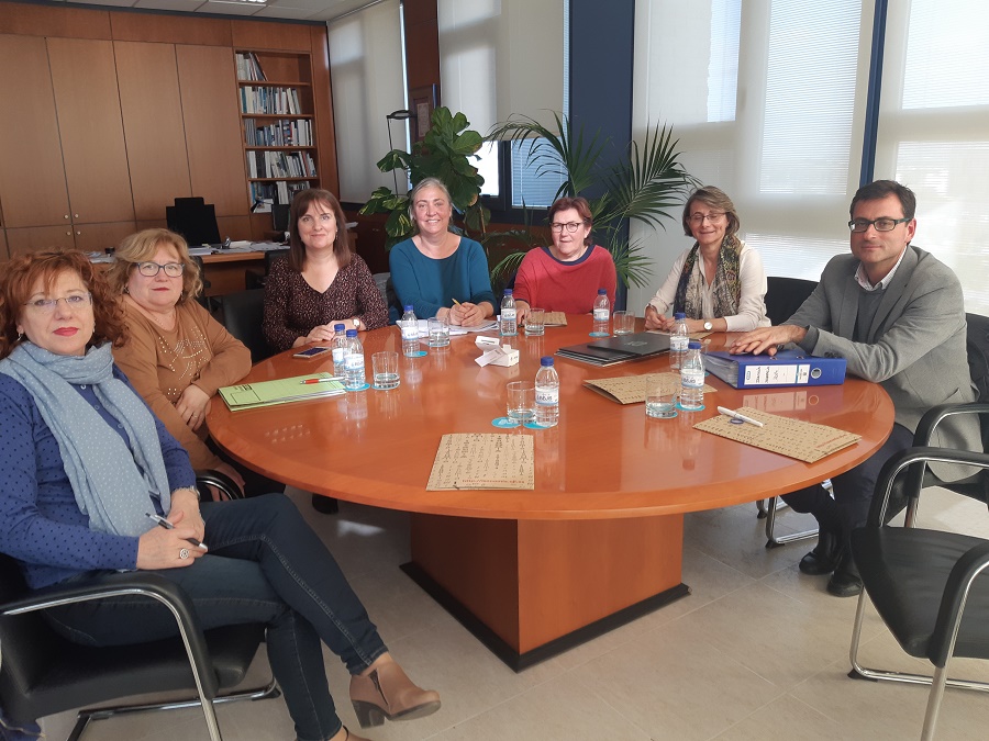 La Fundación Isonomia programa un taller y una exposición fotográfica en los IES de la Vall d'Uixó
