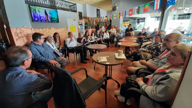 El PSOE recoge las demandas de San Gabriel: mejoras urbanísticas y en el transporte público