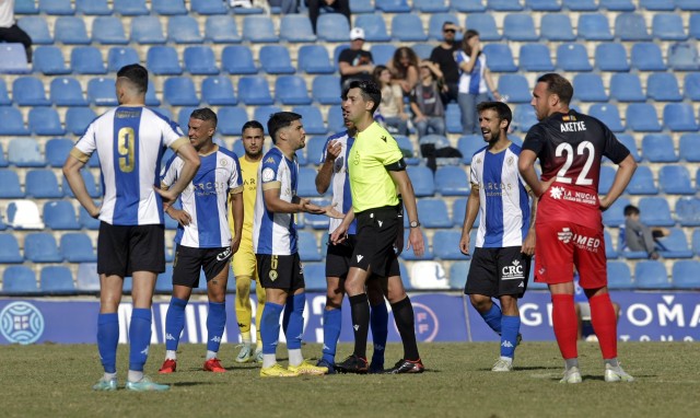El arbitraje protagoniza la rueda de prensa de Ángel Rodríguez y César Ferrando