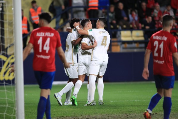 Primera victoria en partido oficial del Elche