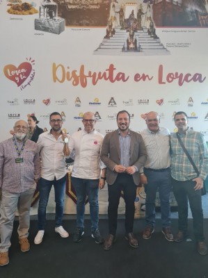 La pastelería 'La Lorquina', subcampeona de España del concurso del mejor panettone de España