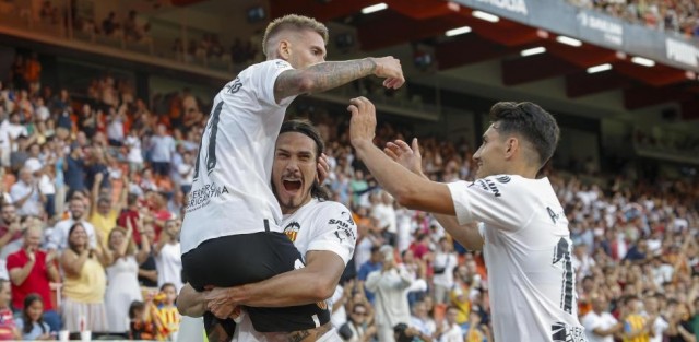 Los fichajes pasan el primer corte