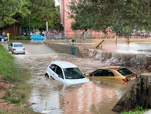 Tormentas localmente fuertes mantienen en alerta naranja Valencia y Castellón