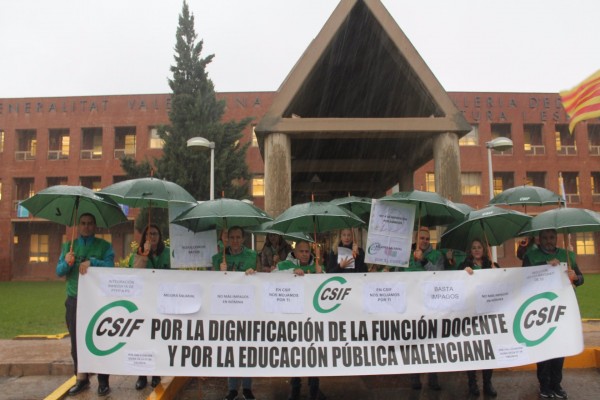 CSIF reclama rebaja de ratios, mejoras salariales y acabar con los impagos en educación
