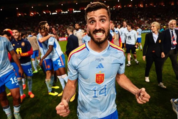 José Luis Gayà y Hugo Guillamón ponen rumbo al Mundial de Catar