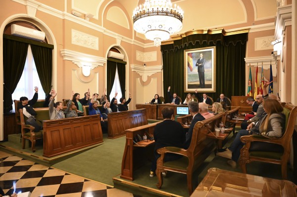 El Fadrell remata el Plan General sin consenso: el PP vota en contra y Cs y Vox se abstienen