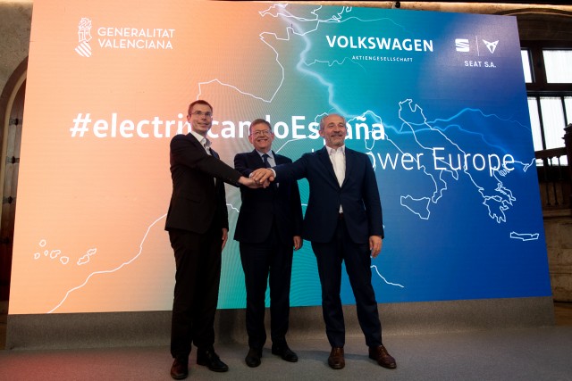 Volkswagen pide incentivos fiscales, exención de licencias locales y venta directa de suelo público