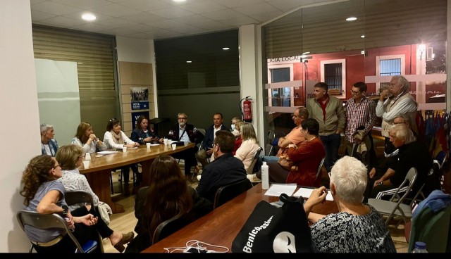Marqués informa a los afiliados del PP que gobernará en solitario en Benicàssim hasta las elecciones