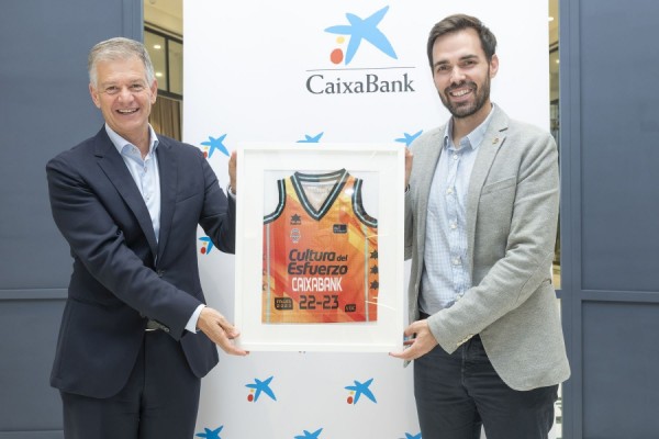 CaixaBank renueva su compromiso con el Valencia Basket
