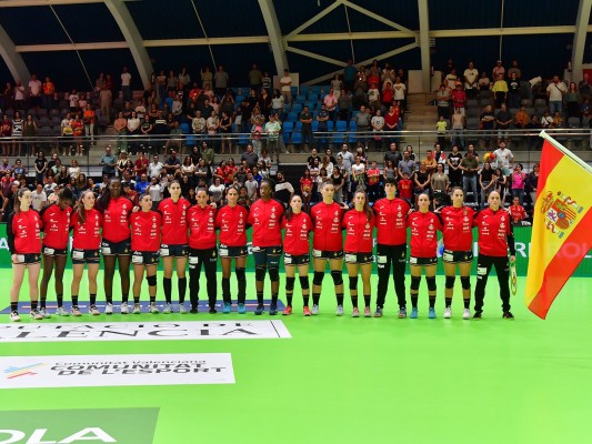 España gana a Alemania y pasa a la Ronda Principal del Europeo