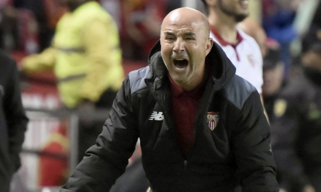 El Sevilla se mete en octavos con un sufrido empate en Lyon