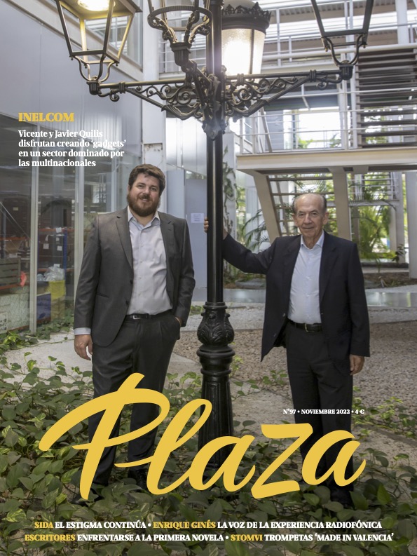 Inelcom, portada de noviembre de la revista Plaza
