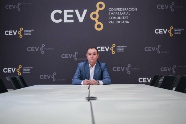 Las empresas familiares lamentan los retrasos en la bajada del Impuesto de Sucesiones
