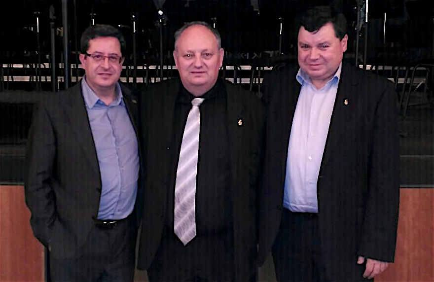 La delegación valenciana en Mallorca, con Luis Vidal a la izquierda  y Vicente Cerdá en el centro de la imagen - 