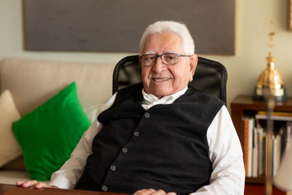 Enrique Ginés: «Internet está retirando a la juventud de la audiencia de la radio»