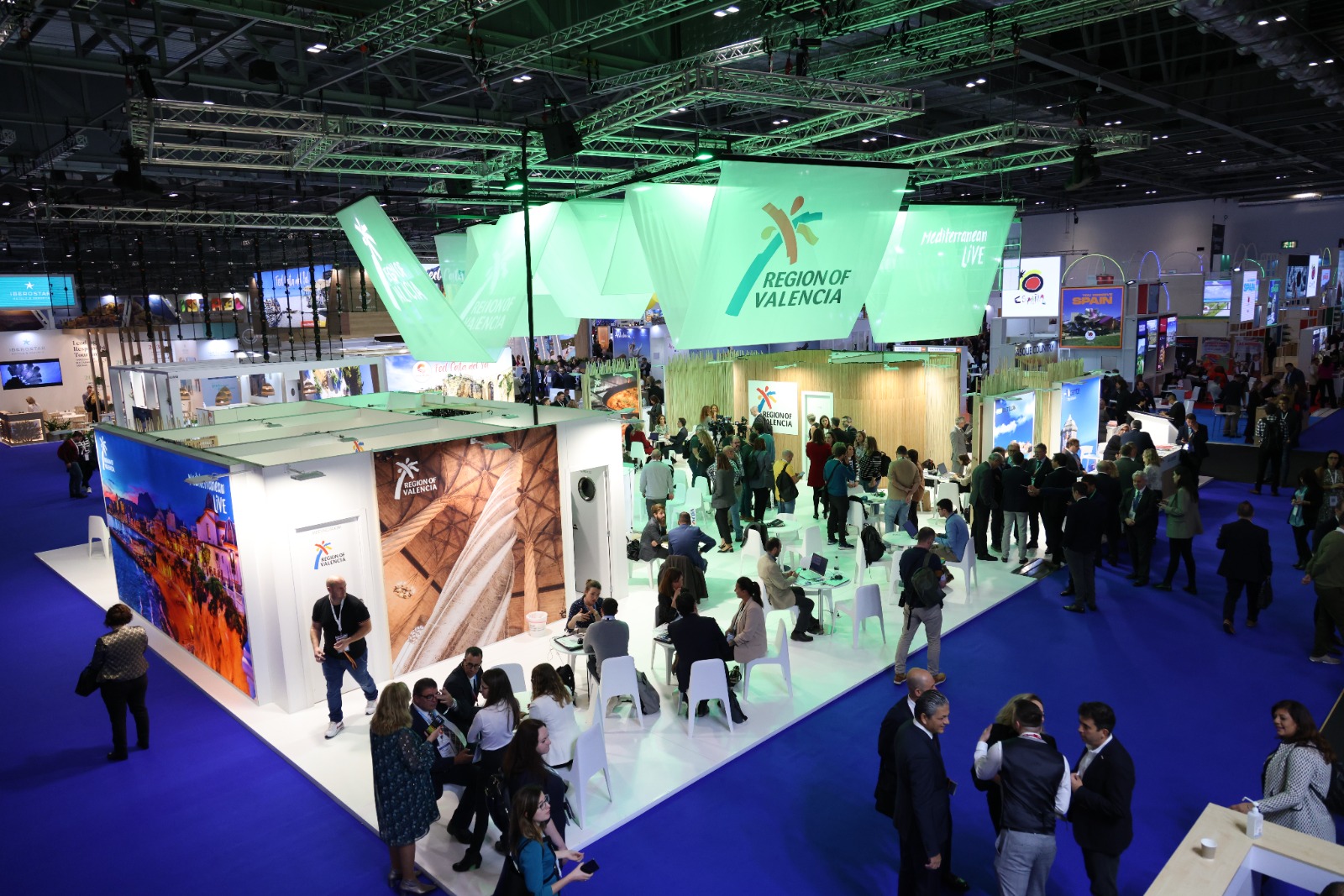 Pasito a pasito: la Comunitat espera a dos millones de británicos en 2022 frente a los 2,8 de 2019