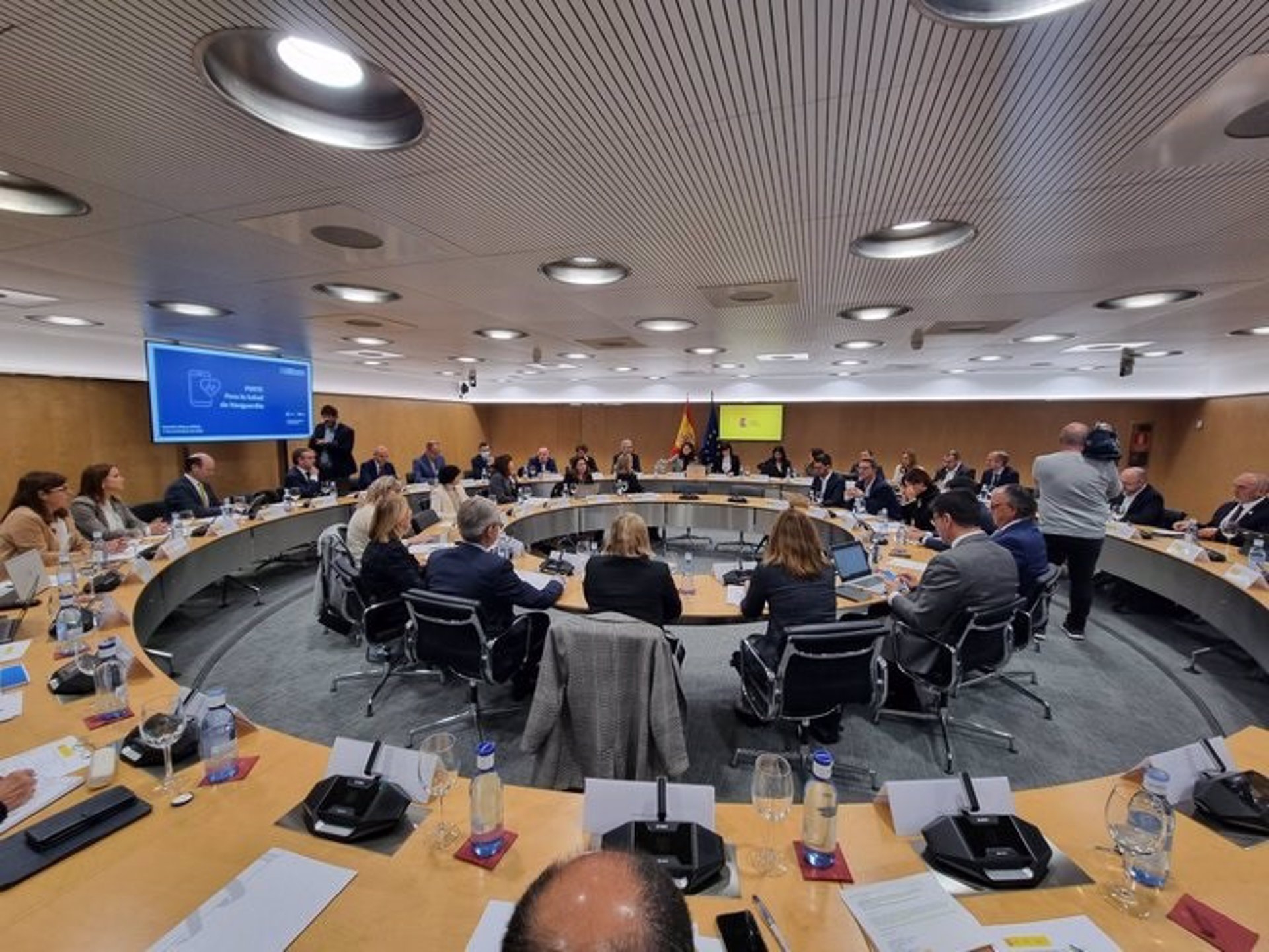 El Gobierno aumenta de 982 a 1.500 millones la inversión pública en el PERTE para la Salud de Vanguardia
